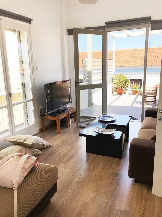 The Roof - Flat Sea View In Aegina Town Appartement Buitenkant foto