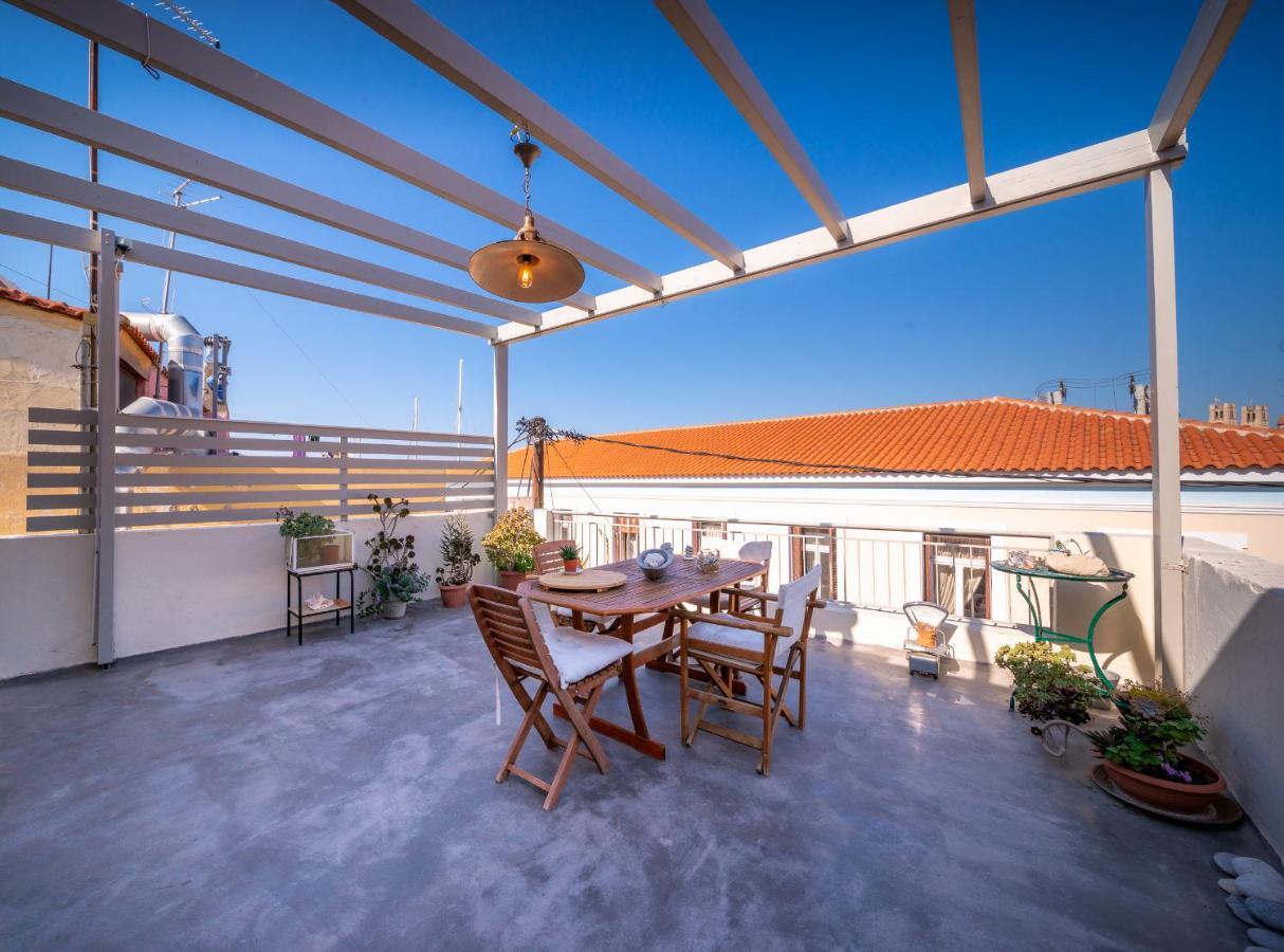 The Roof - Flat Sea View In Aegina Town Appartement Buitenkant foto