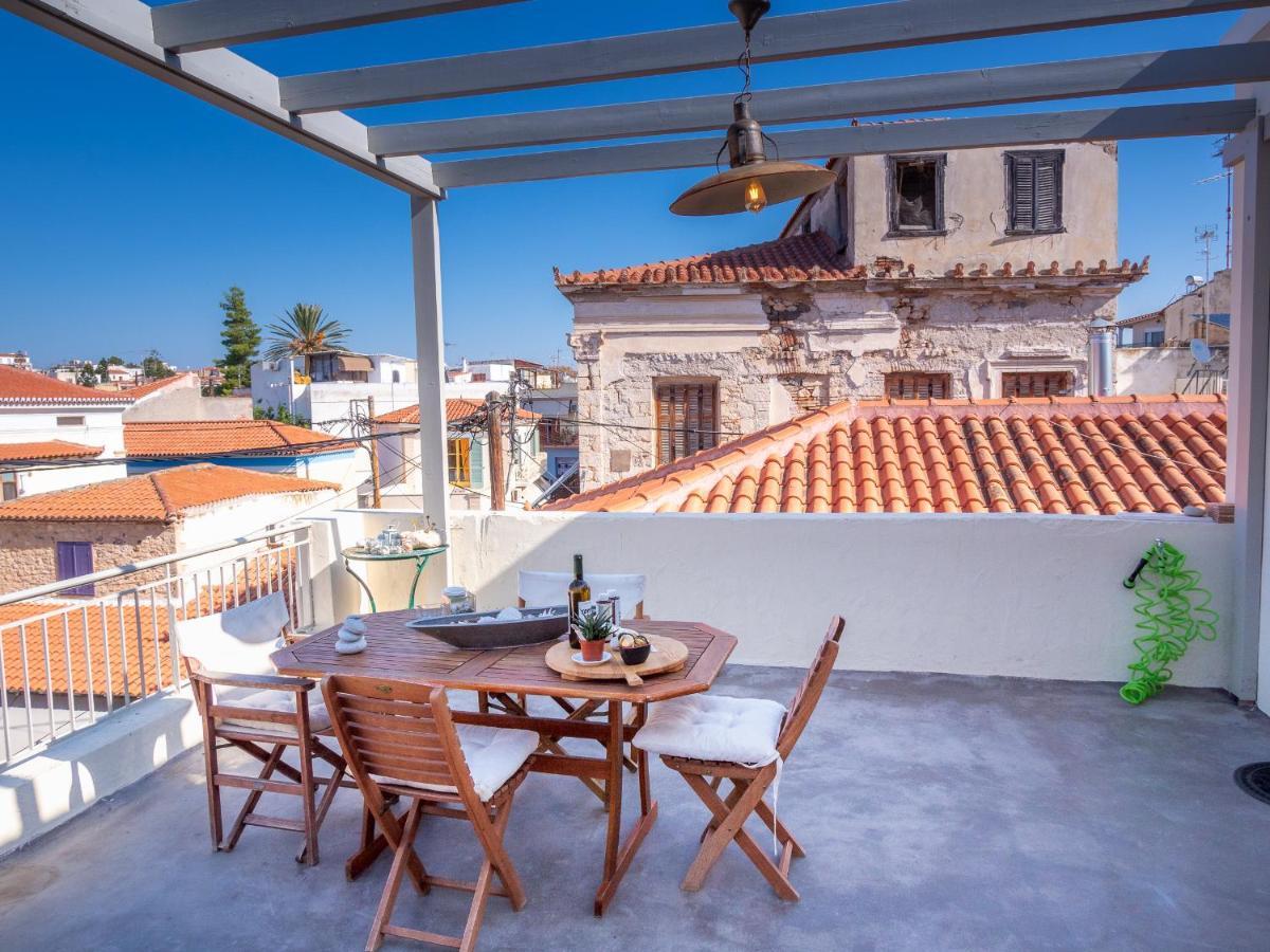 The Roof - Flat Sea View In Aegina Town Appartement Buitenkant foto