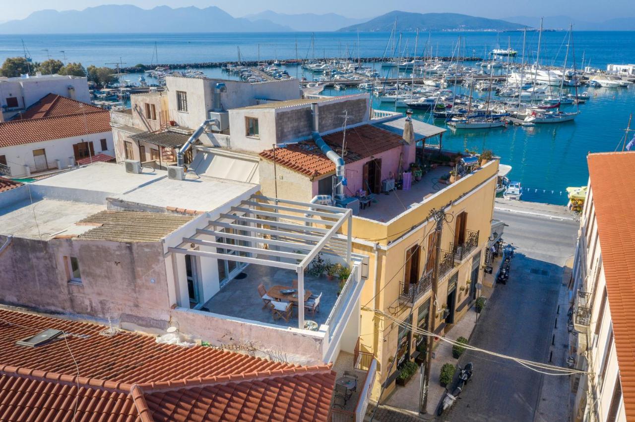 The Roof - Flat Sea View In Aegina Town Appartement Buitenkant foto